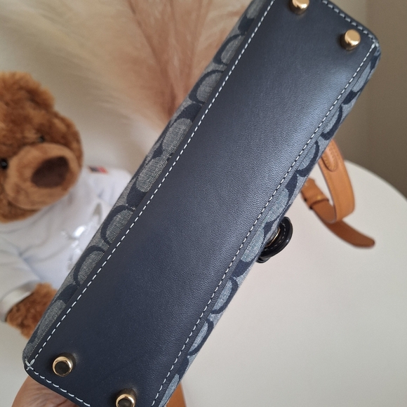 NWT COACH KLEO Signature Chambray Top Handle Bag Denim Multi C8513 $398 - Picture 9 of 11